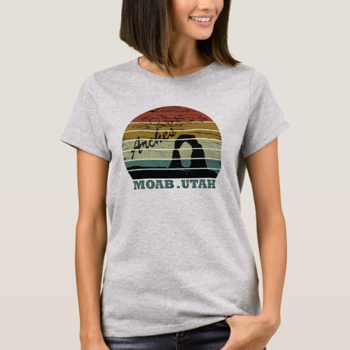 Moab Utah vintage sunset Arches national park T_Shirt