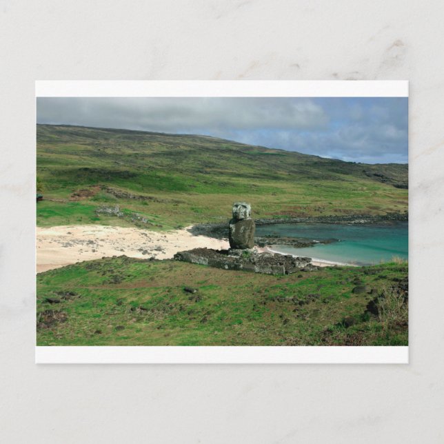 Moai statue Anakena Beach Rapa Nui Easter Island Postcard (Front)
