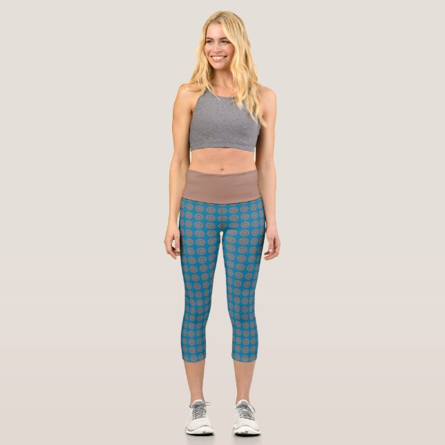 mocha mousse pattern capri leggings (Front)