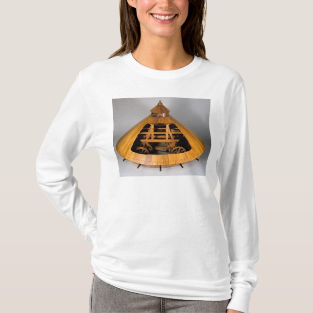 Model reconstruction of da Vinci's design T-Shirt (Front)