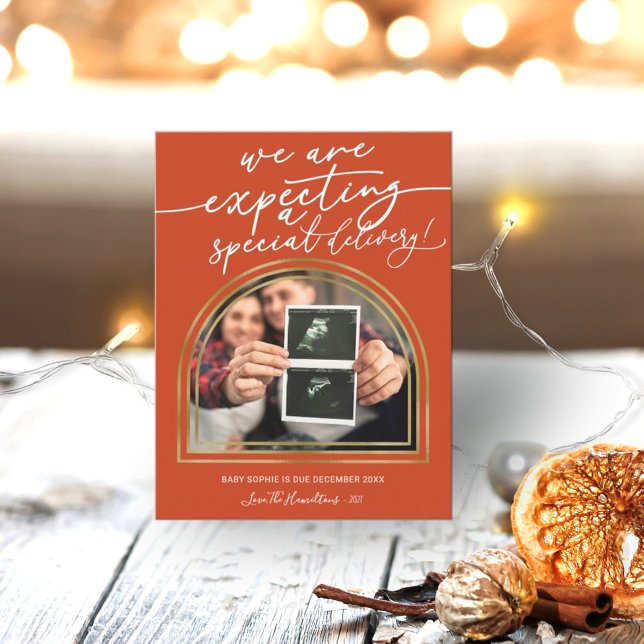 Modern Arch Christmas Pregnancy Announcement  (Creator Uploaded)