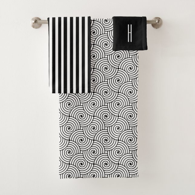 Modern Black and White Bath Towel Set (Insitu)