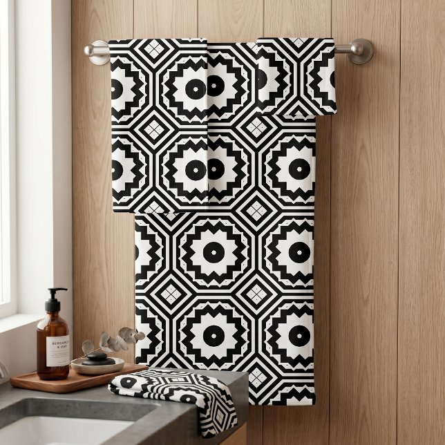 Modern Black and White Moroccan Geometric Pattern Bath Towel Set (Creator Uploaded)