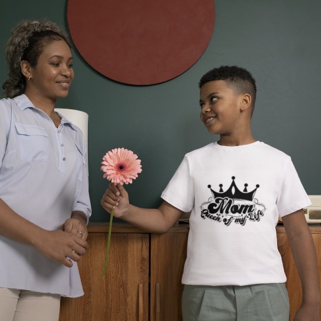 Modern Black Crown, MOM Queen of my life Boys T-Shirt (Creator Uploaded)