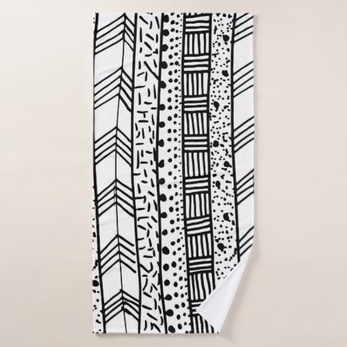 Modern black white geometric brushstrokes bath towel