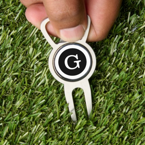 Modern Black White Monogram with Circle Border Divot Tool