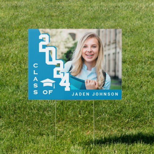 Modern Blue White 2024 Graduation Banner Yard Sign