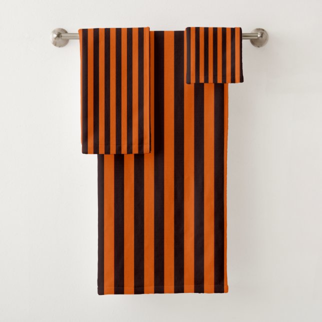 Modern Burnt Orange and Black Stripes Autumn Fall Bath Towel Set (Insitu)