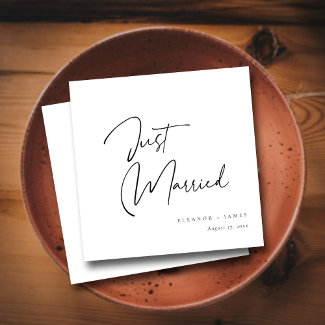 Modern Calligraphy Just Married : Personalized
