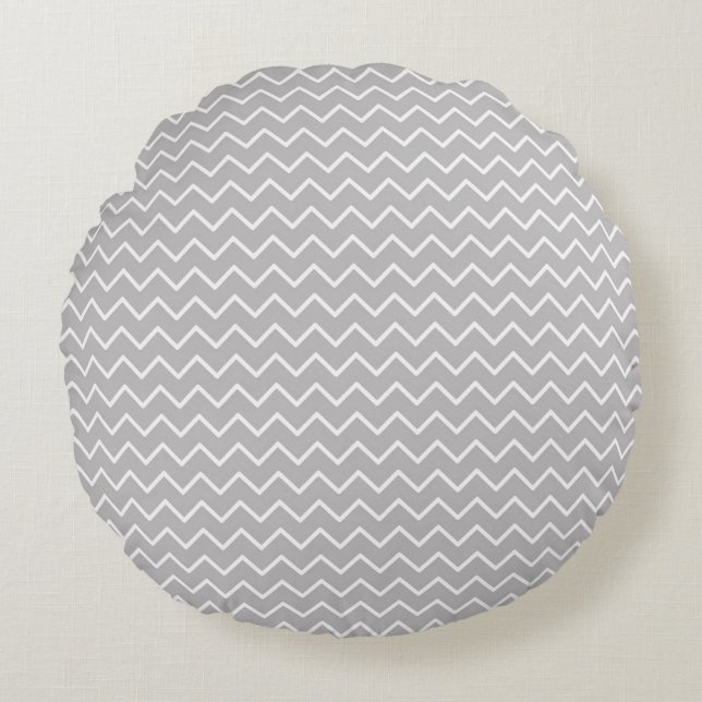 Modern Chevron Zigzag Seamless Pattern Round Pillow (Front)