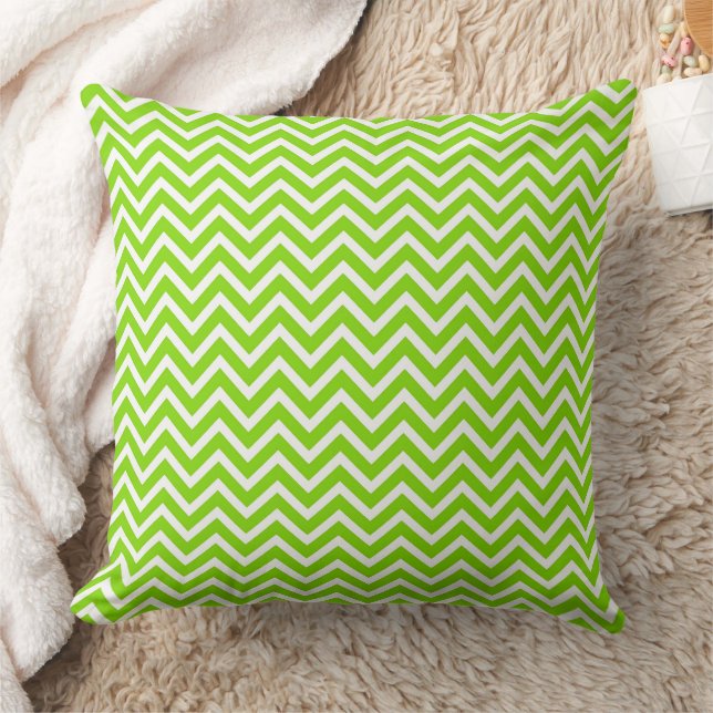 Modern Chevron Zigzag Seamless Pattern Throw Pillow (Blanket)
