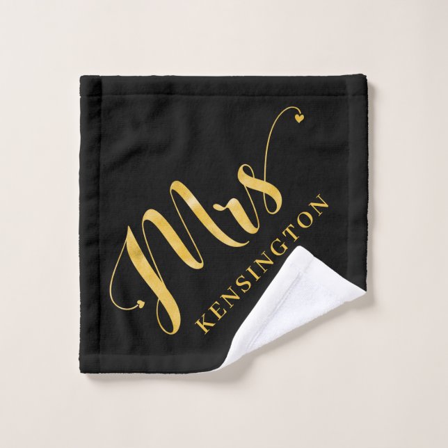 Modern Chic Gold Foil Typography Mrs Newlywed Bath Towel Set (Wash Cloth)