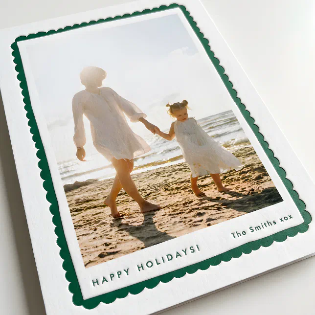 A green scallop frame holiday card.