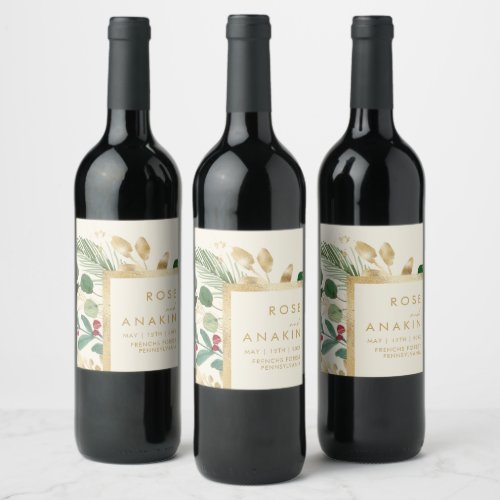 Modern Christmas Greenery  Cream Wedding Wine Label