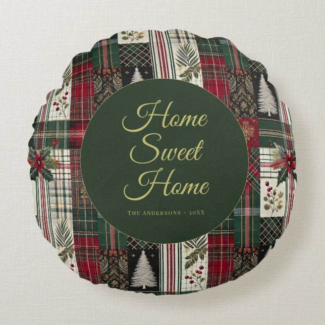 Modern Christmas Rustic Tartan Plaid  Round Pillow (Front)
