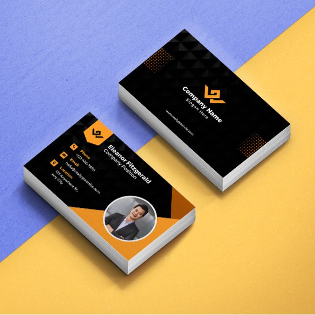 Modern Corporate  Business Card (Creator Uploaded)