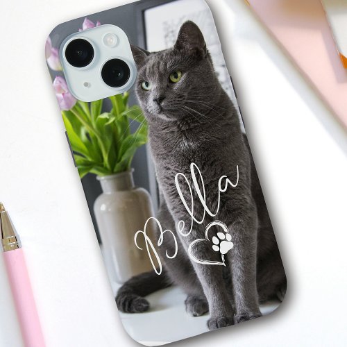 Modern Cute Custom Pet Photo  Name with Heart Paw iPhone 15 Case