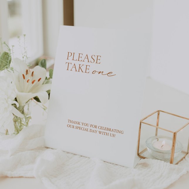 Modern Elegant Calligraphy White Favors Pedestal Sign (Modern Elegant Calligraphy White Favors Pedestal Sign)