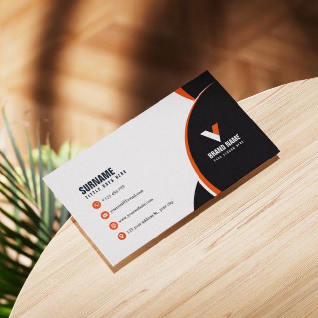 Modern Elegant Corporate Business Card (Creator Uploaded)