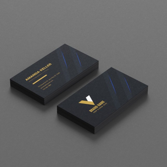 Modern Elegant Dark  Business Card (Creator Uploaded)