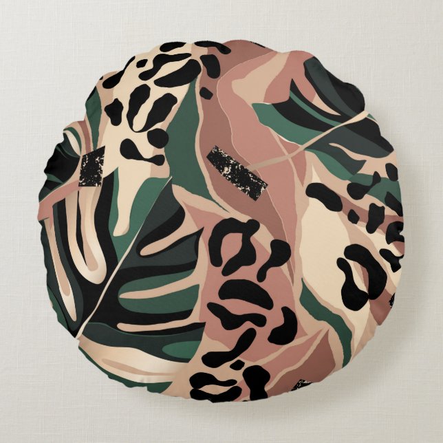 Modern exotic pattern with leopard skin. Creative  Round Pillow (Front)