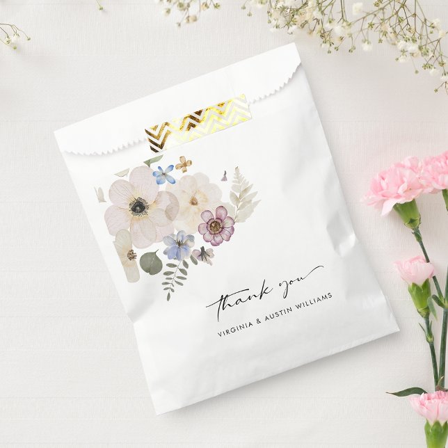 Modern Favor Bags (Modern Floral Favor Bags by Painted Paperie
)
