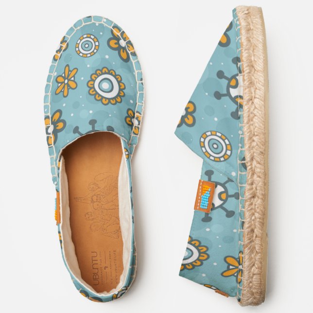 Modern Floral Doodle Pattern Espadrilles (Side)