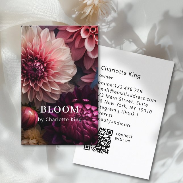 Modern Flower QR Code Business Card (Modern Flower QR Code Business Card)