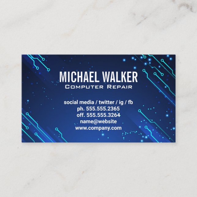 Modern Futuristic | Tech Support  Business Card (Front)