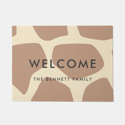 Modern giraffe pattern doormat