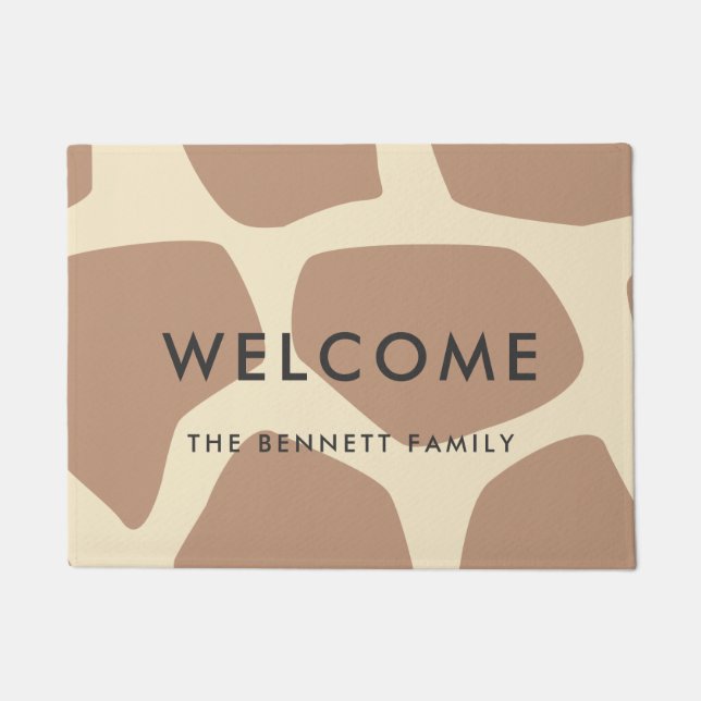 Modern giraffe pattern doormat (Front)