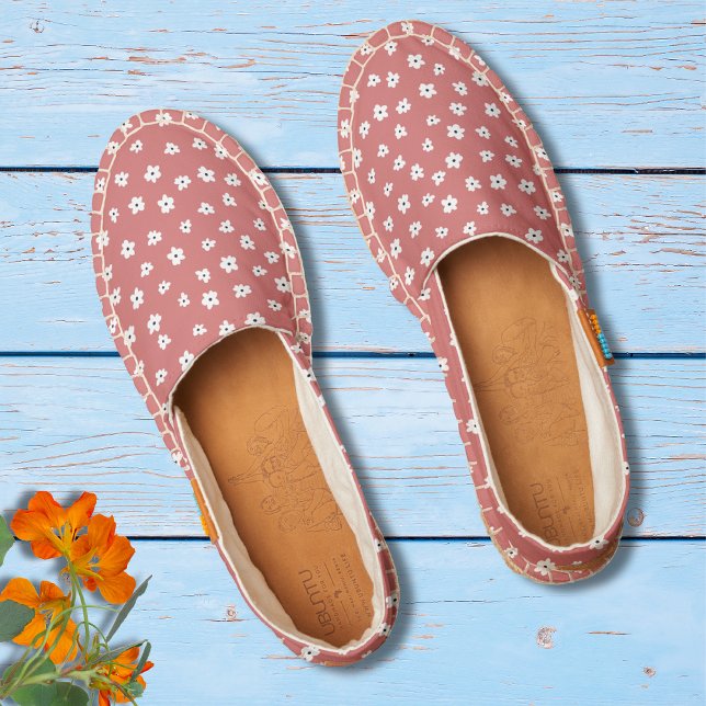 Modern Girly Pink Floral White Daisy Flower Espadrilles (Creator Uploaded)