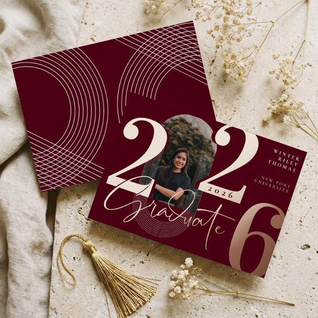 Modern Graduate Script 2026 Concentric Arch Photo Foil Invitation (Modern Graduate Script 2026 Concentric Arch Photo Foil Invitation)