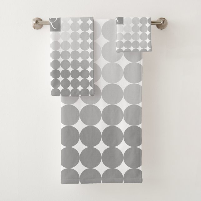 Modern Gray Circles Monogram Bath Towel Set (Insitu)