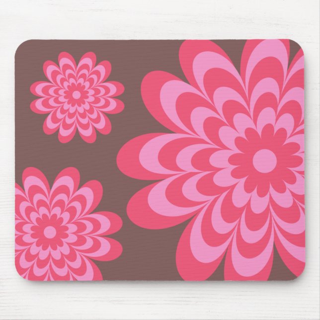 Modern Groovy Daisies Mousepad (Front)
