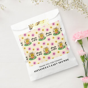 Modern Groovy Daisy Pink Yellow She's Ready to Pop Favor Bag