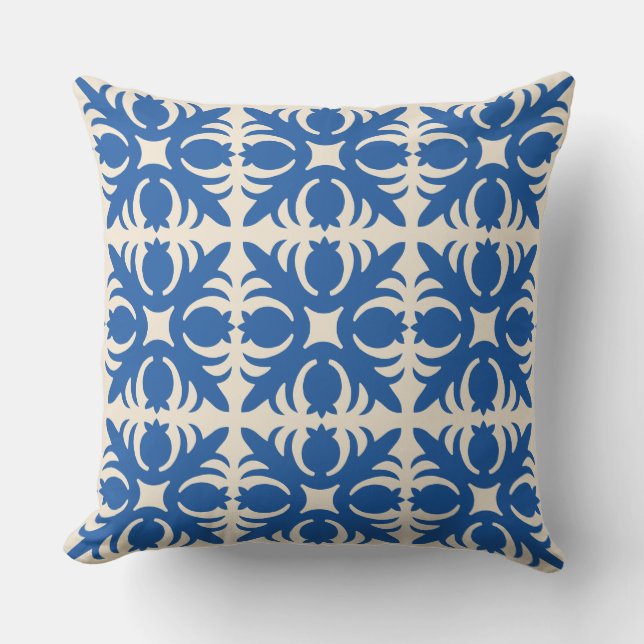 MODERN HAWAIIAN QUILT PILLOW- pineapple Throw Pillow (Front)