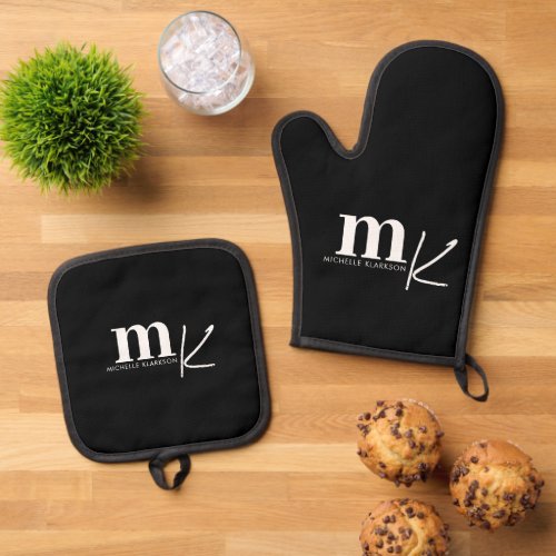 Modern Minimalist Black White Monogram  Oven Mitt  Pot Holder Set