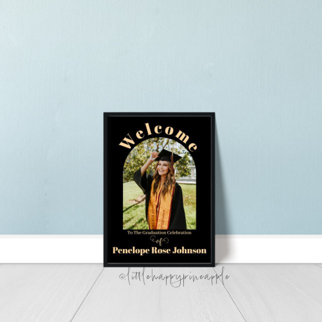 Modern Minimalist Graduation Welcome Sign (Creator Uploaded)