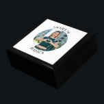 Modern Minimalist Sweet 16 Birthday Circle Photo Gift Box<br><div class="desc">Create your own personalized white border photo keepsake gift box for your her 16th birthday. Customize the solid white background color or the black text color to match your photo. If you change the font type or size, you can fine tune the curvature of the text in small increments. Have...</div>