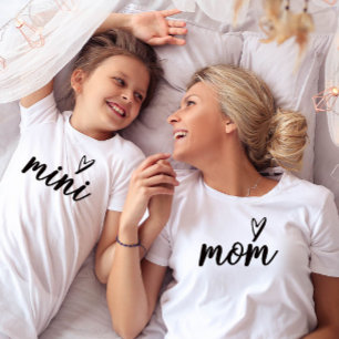 Modern Mom script Mother's Day T-Shirt