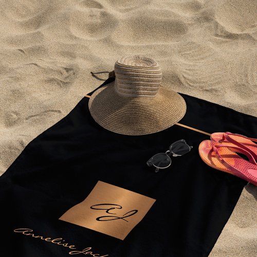 Modern monogram personalized black gold elegant beach towel