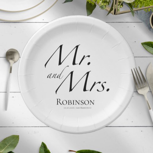 Modern Mr and Mrs Script  Black  White Wedding Paper Plates