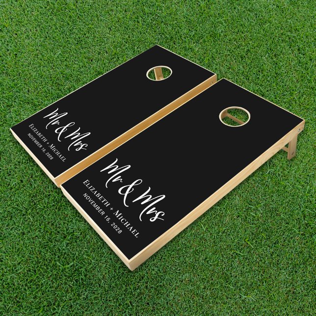 Modern Mr Mrs Black Wedding Cornhole Set (Creator Uploaded)