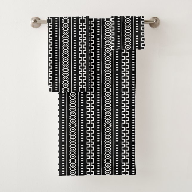 Modern Mudcloth In Black And White Bath Towel Set (Insitu)
