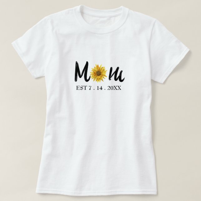 Modern New Mom Birth Date Flower  T-Shirt (Design Front)