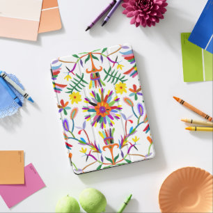 Modern Otomi Design II iPad Pro Cover
