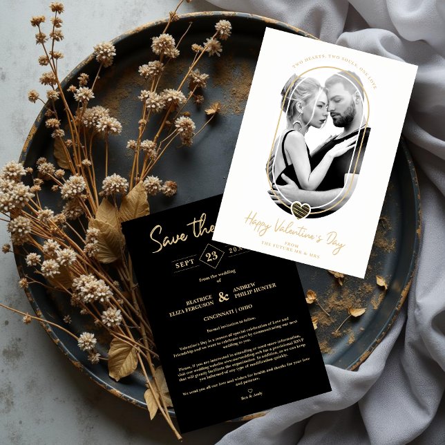 Modern Photo Oval Effect Black Heart Valentines Save The Date (Modern Oval Effect Black Heart Valentines Save the Date Photo Card with Envelope.)