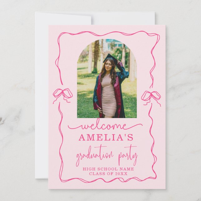 Modern Pink Bow Graduation Class of 2026 Photo  Invitation (Front)