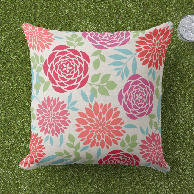 Modern Pink Summer Flowers Pattern Throw Pillow (Grass)